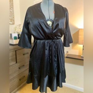SIORO BLACK MINI ROBE